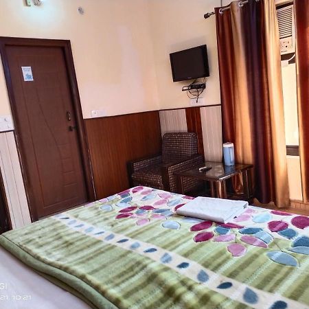 Hotel Vishla Palace By Uttarakhand Hotel Hospitality Narendra Nagar Exterior foto