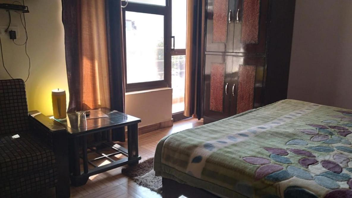 Hotel Vishla Palace By Uttarakhand Hotel Hospitality Narendra Nagar Exterior foto