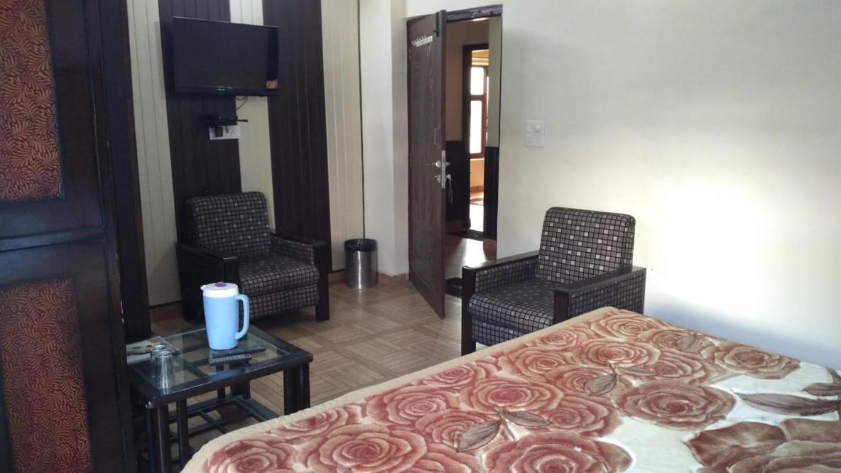 Hotel Vishla Palace By Uttarakhand Hotel Hospitality Narendra Nagar Exterior foto