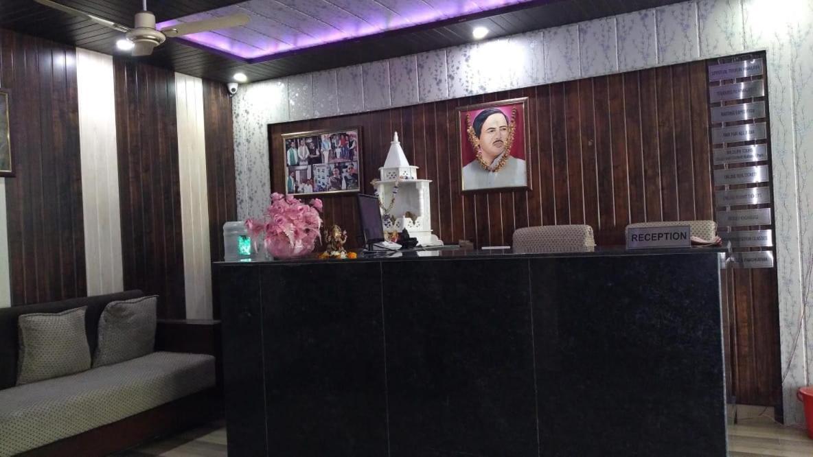Hotel Vishla Palace By Uttarakhand Hotel Hospitality Narendra Nagar Exterior foto