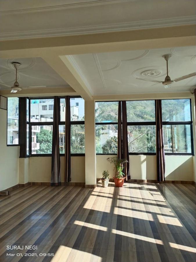 Hotel Vishla Palace By Uttarakhand Hotel Hospitality Narendra Nagar Exterior foto