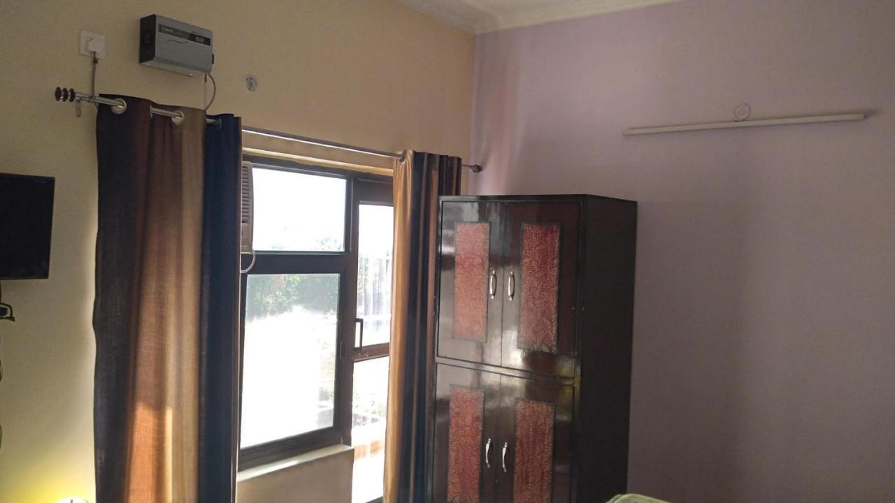 Hotel Vishla Palace By Uttarakhand Hotel Hospitality Narendra Nagar Exterior foto