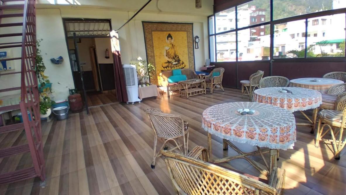 Hotel Vishla Palace By Uttarakhand Hotel Hospitality Narendra Nagar Exterior foto