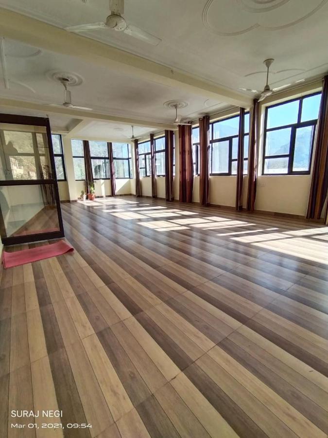 Hotel Vishla Palace By Uttarakhand Hotel Hospitality Narendra Nagar Exterior foto