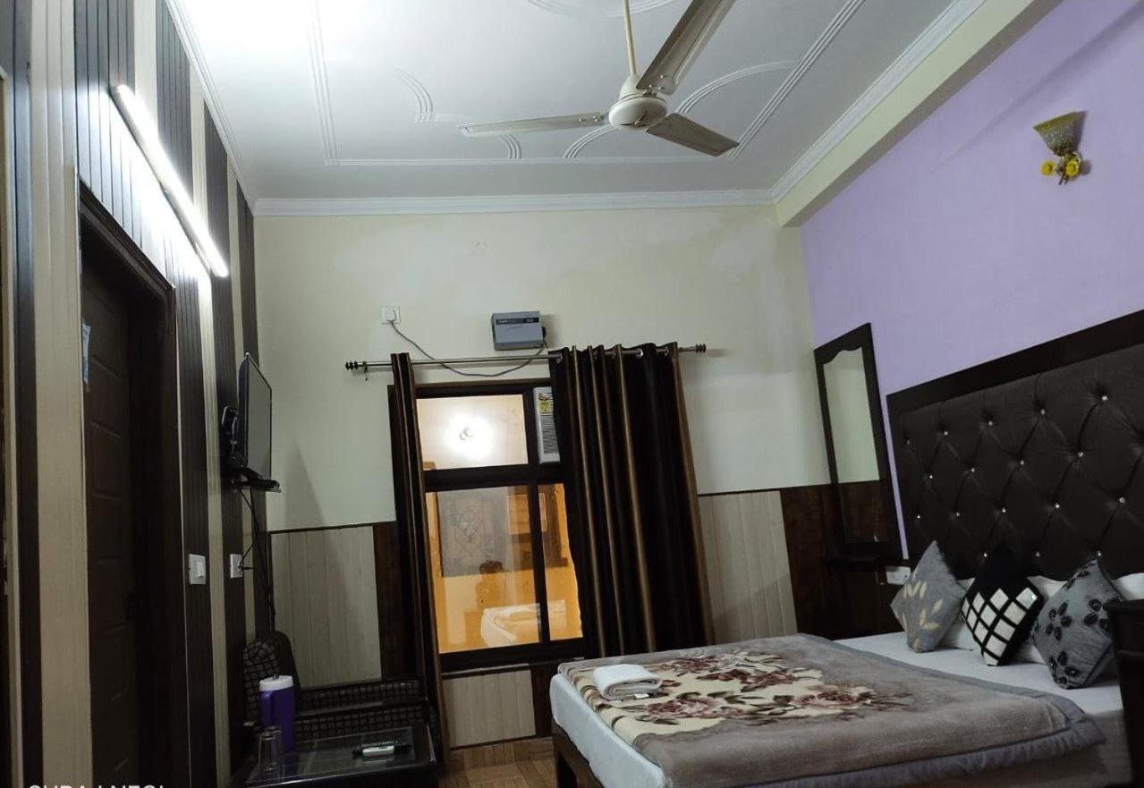 Hotel Vishla Palace By Uttarakhand Hotel Hospitality Narendra Nagar Exterior foto