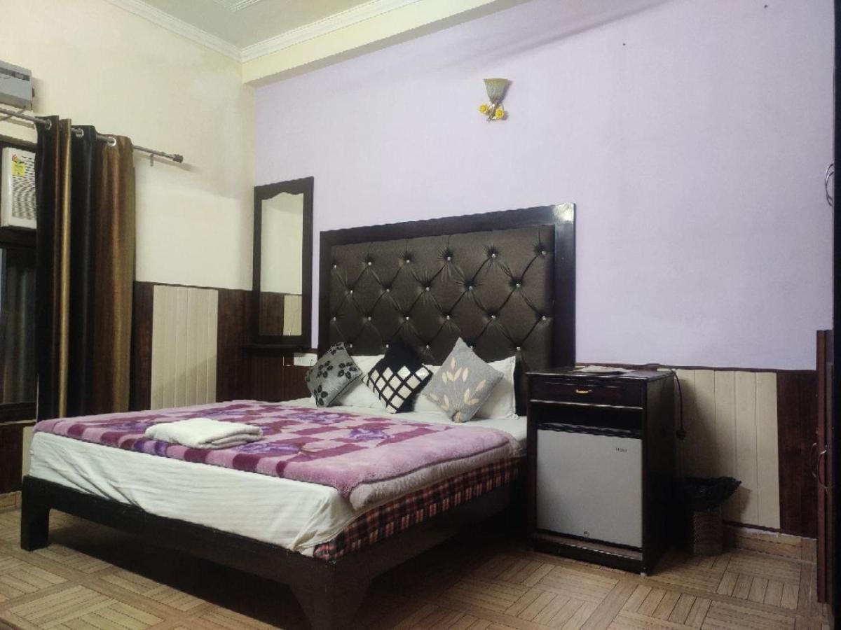Hotel Vishla Palace By Uttarakhand Hotel Hospitality Narendra Nagar Exterior foto